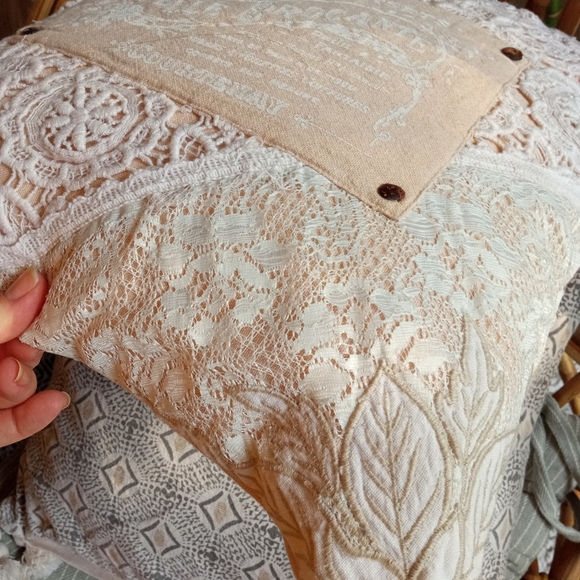 4 Boho Lace Knit Cushion Covers Set - Picture 5 of 17